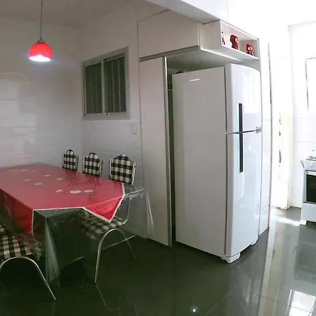 Cabo Frio Lindo 2 quartos Reformado para 8 pessoas-3
